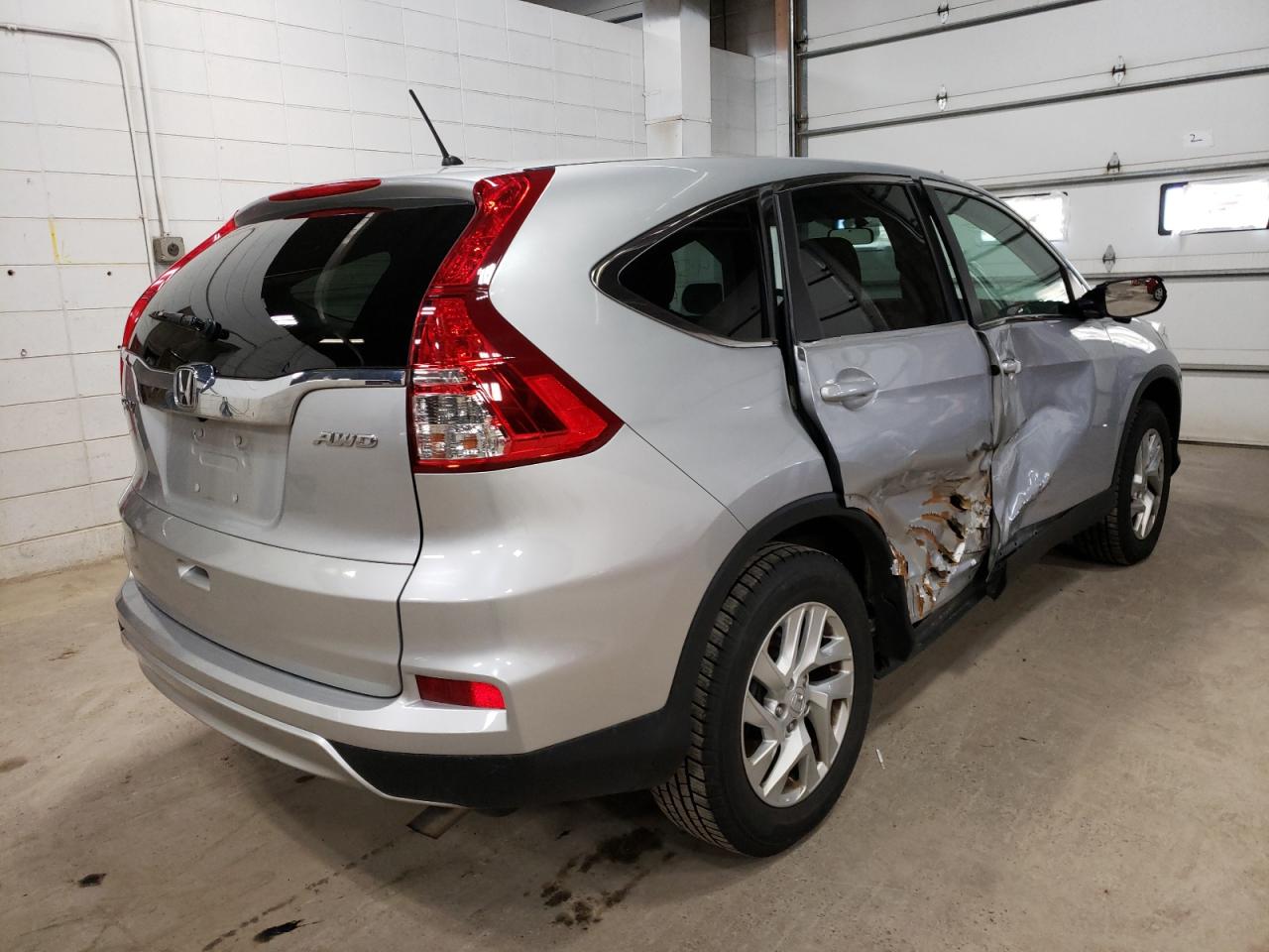 Photo 4 from auction – 2015 HONDA CR-V EX with VIN 5J6RM4H52FL116627