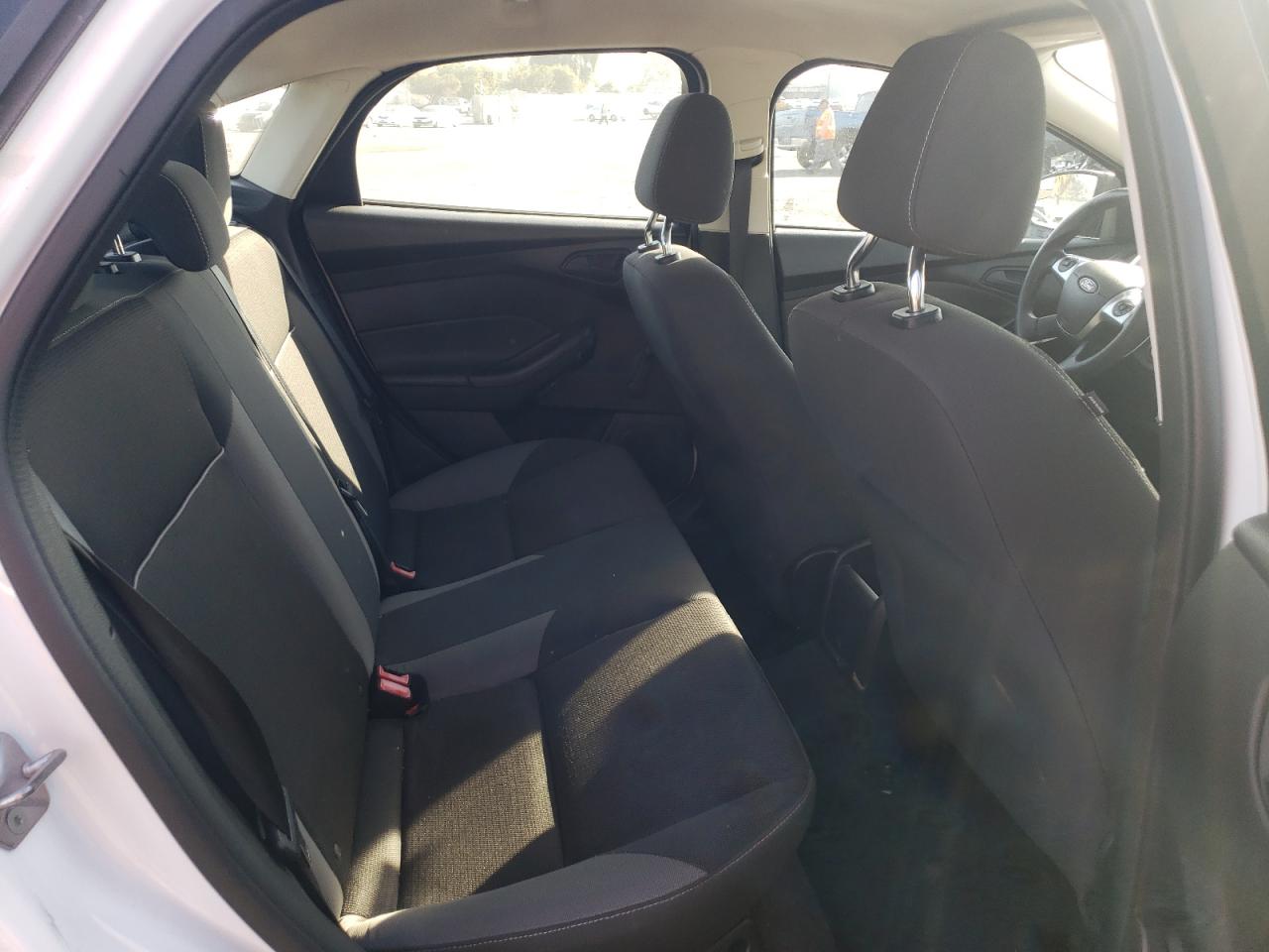 Photo 6 from auction – 2014 FORD FOCUS S with VIN 1FADP3E20EL156804