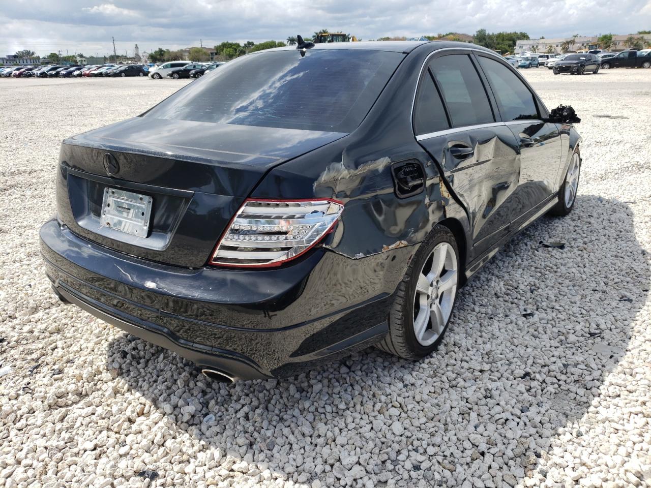 Photo 4 from auction – 2012 MERCEDES-BENZ C 300 4MAT with VIN WDDGF8BB8CA684052