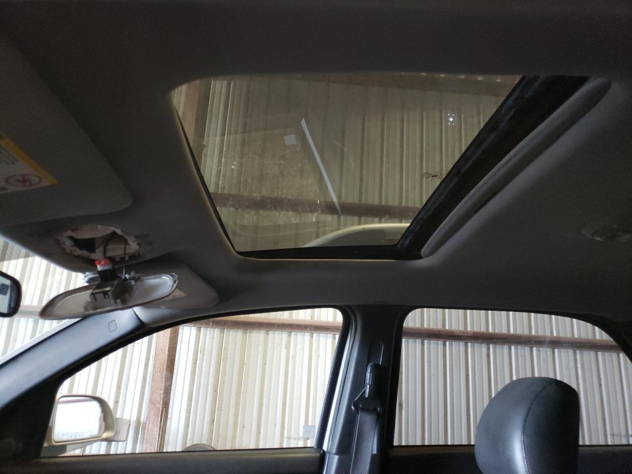 Photo 20 from auction – 2006 PONTIAC TORRENT with VIN 2CKDL73FX66048356