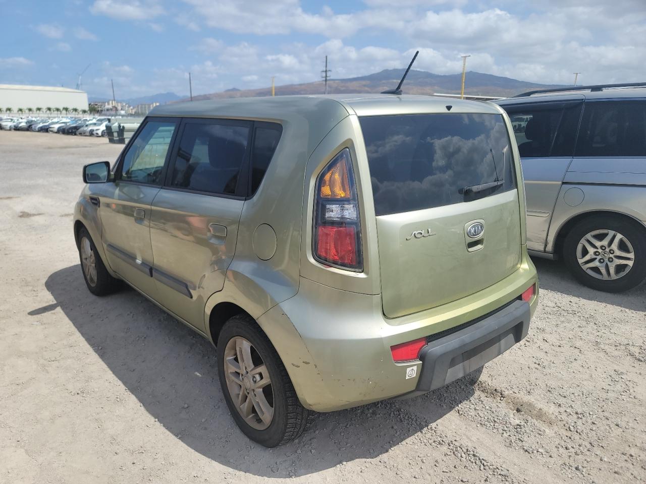 Photo 3 from auction – 2010 KIA SOUL + with VIN KNDJT2A27A7146475