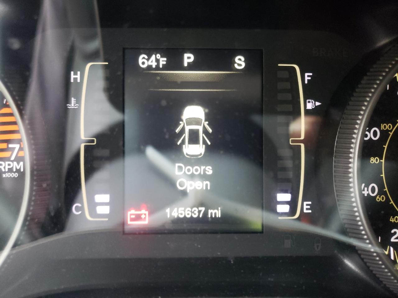 Photo 8 from auction – 2017 JEEP CHEROKEE S with VIN 1C4PJLAB6HW548770