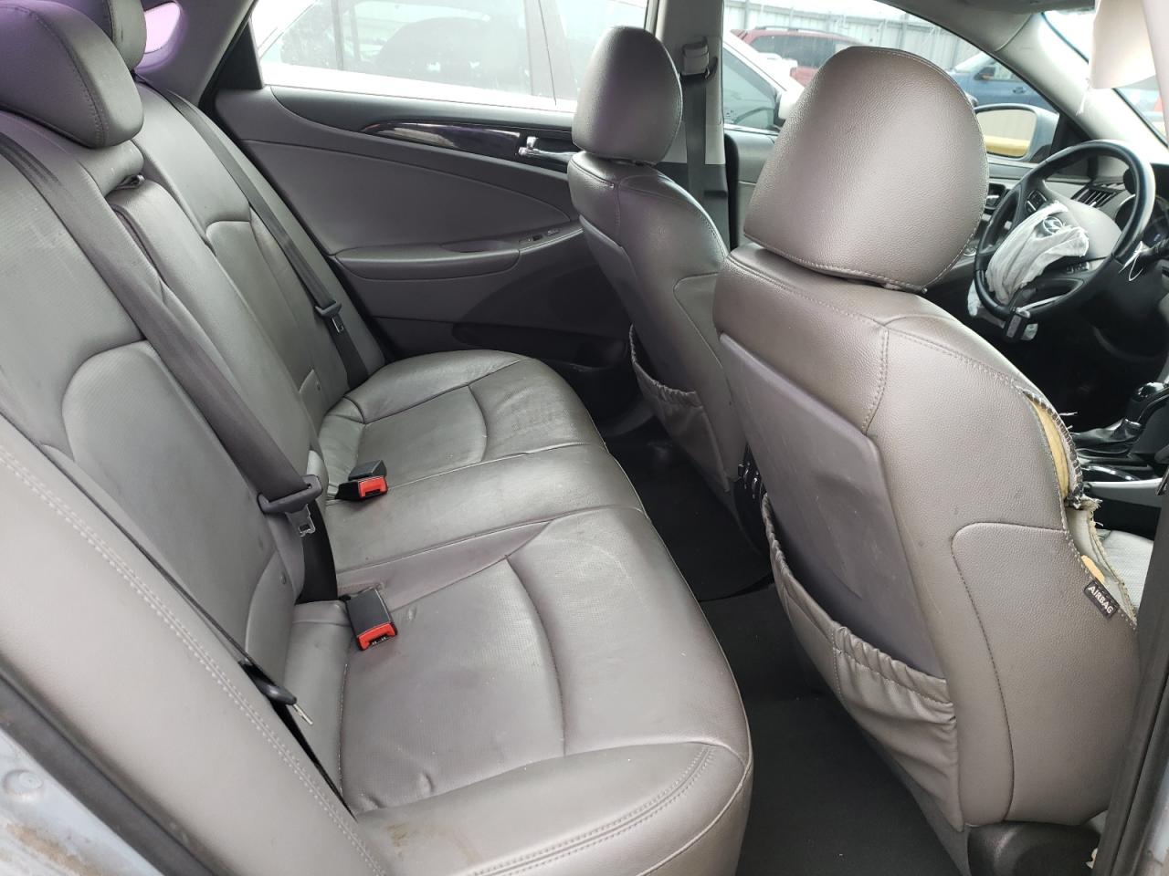 Photo 6 from auction – 2012 HYUNDAI SONATA SE with VIN 5NPEC4AC0CH416621