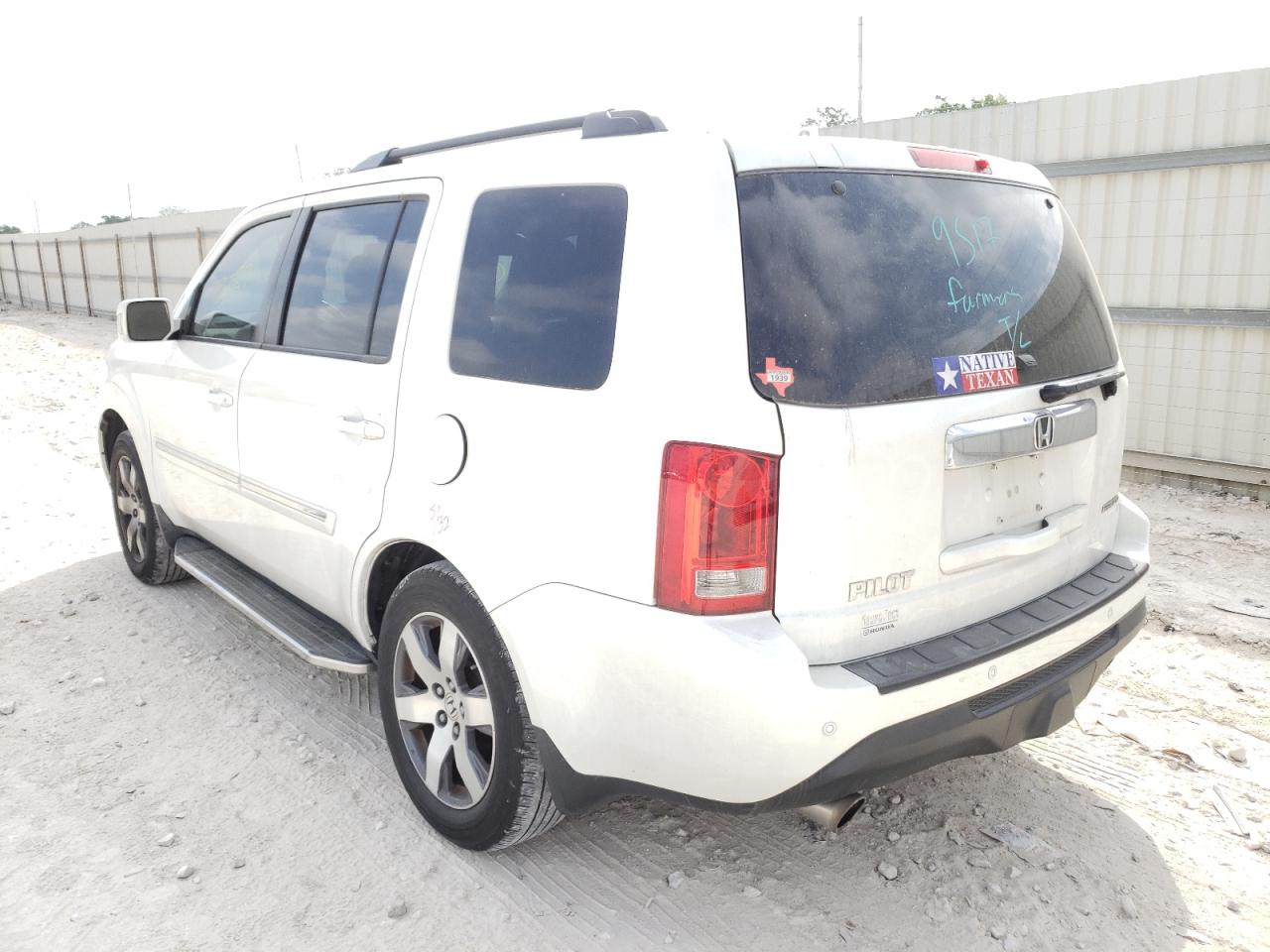 Photo 3 from auction – 2013 HONDA PILOT TOUR with VIN 5FNYF3H9XDB027008