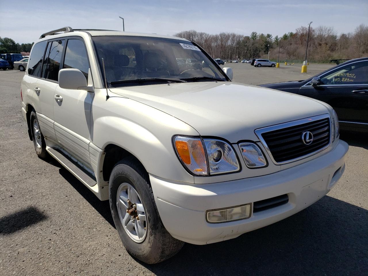 LEXUS LX 470 2000 with VIN JT6HT00W3Y0113622 - Photo from auction