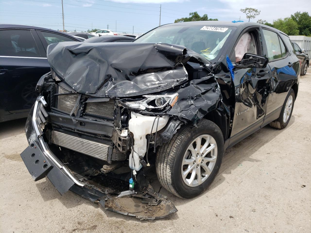 Photo 2 from auction – 2018 CHEVROLET EQUINOX LS with VIN 2GNAXREV2J6280187