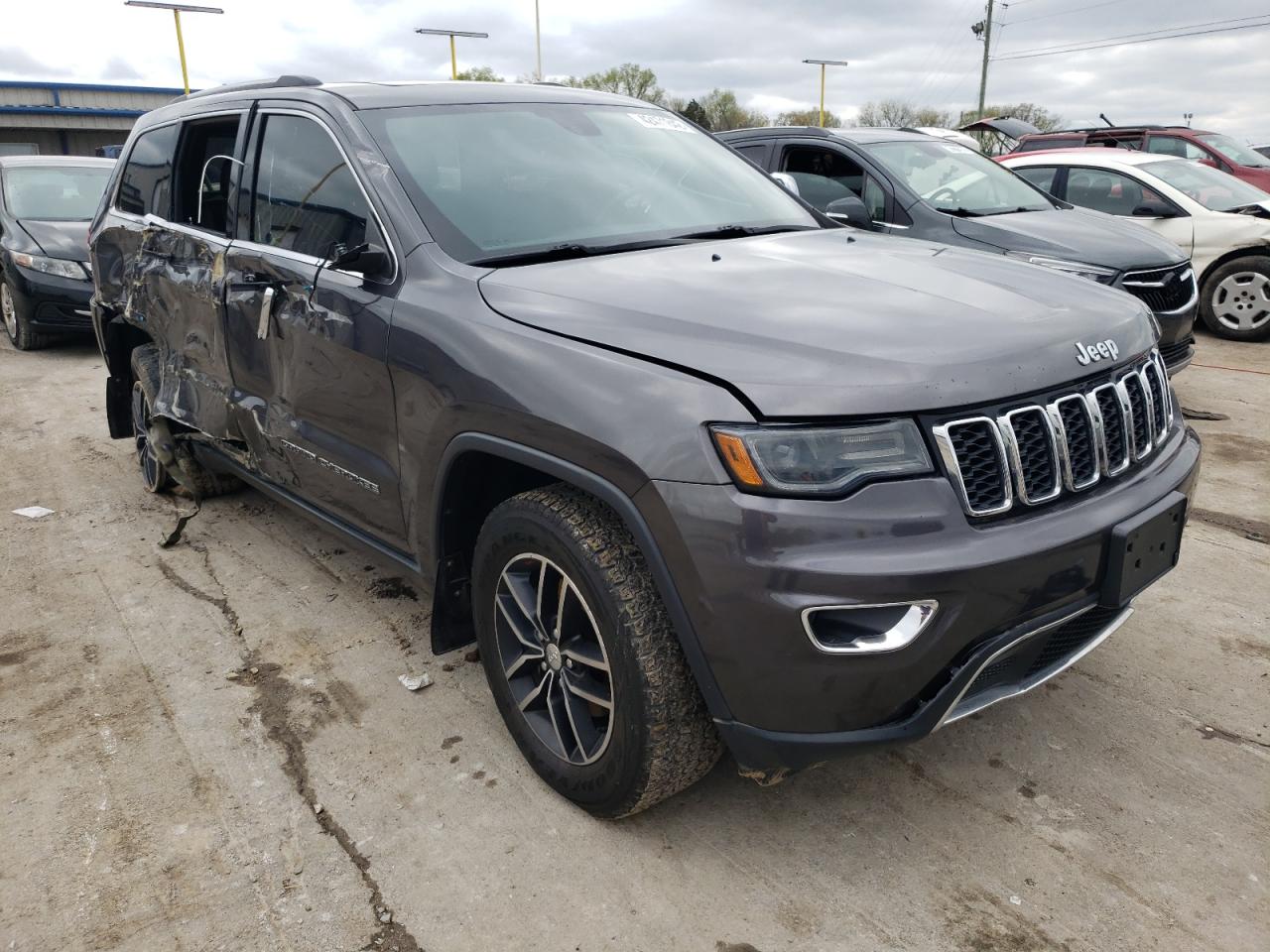 JEEP GRAND CHER 2017 with VIN 1C4RJFBG0HC905379 - Photo from auction