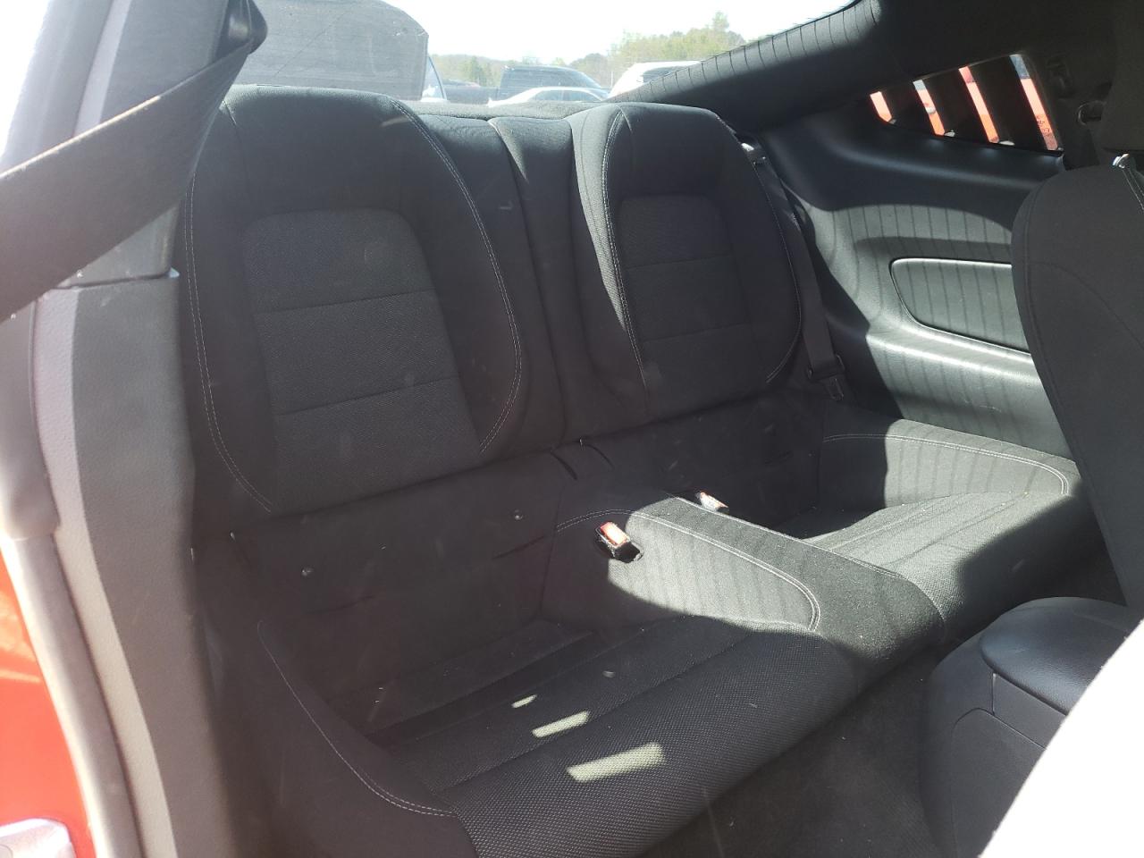 Photo 6 from auction – 2016 FORD MUSTANG with VIN 1FA6P8AM6G5220736