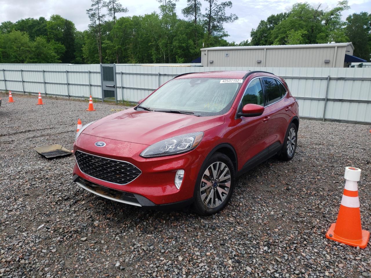 Photo 2 from auction – 2021 FORD ESCAPE TIT with VIN 1FMCU0DZ5MUB17559