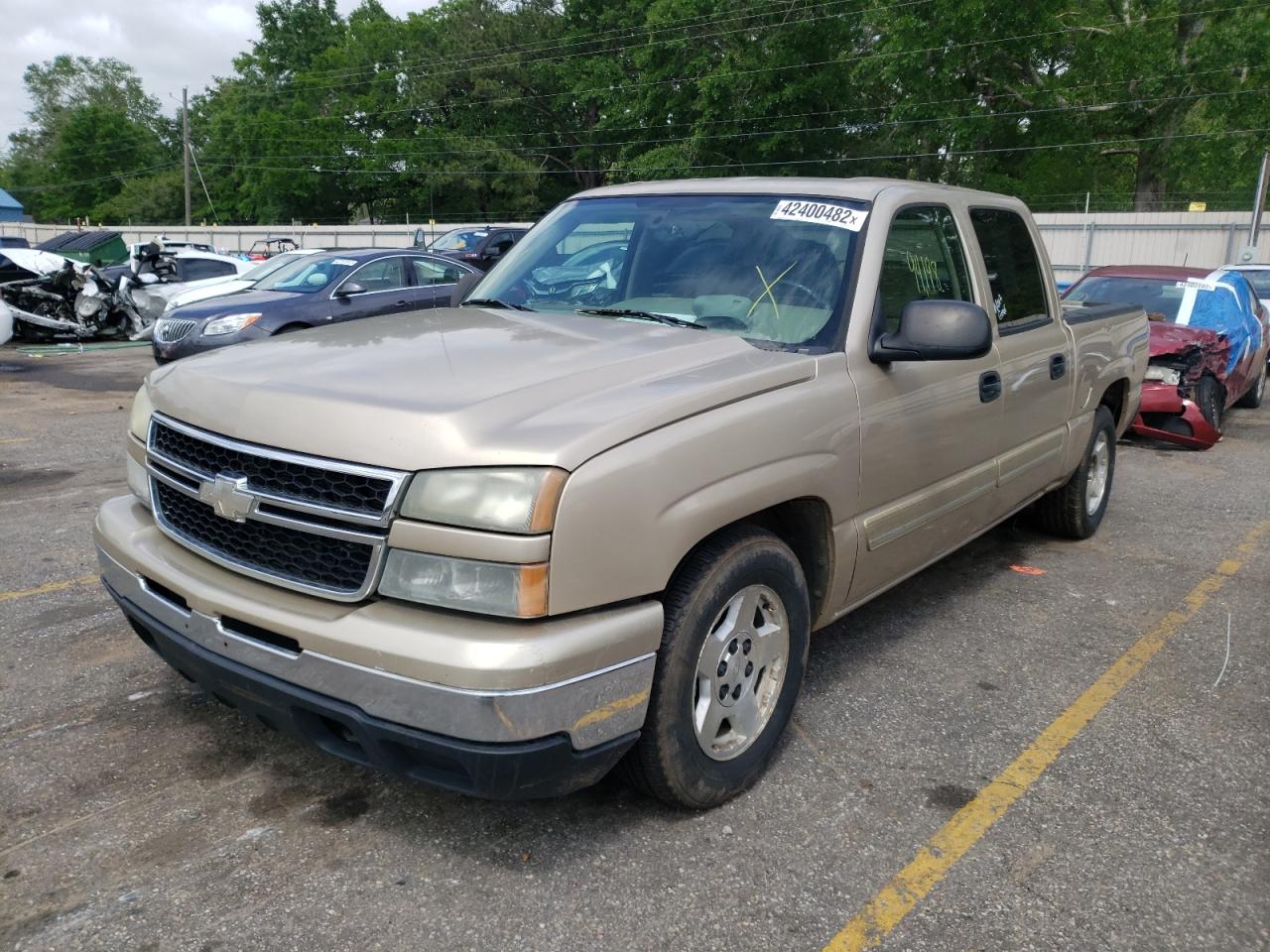 Photo 2 from auction – 2006 CHEVROLET SILVERADO with VIN 2GCEC13T161131475