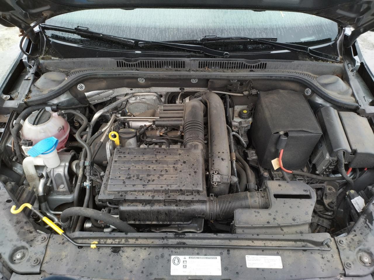 Photo 7 from auction – 2017 VOLKSWAGEN JETTA with VIN 3VW2B7AJ4HM272723