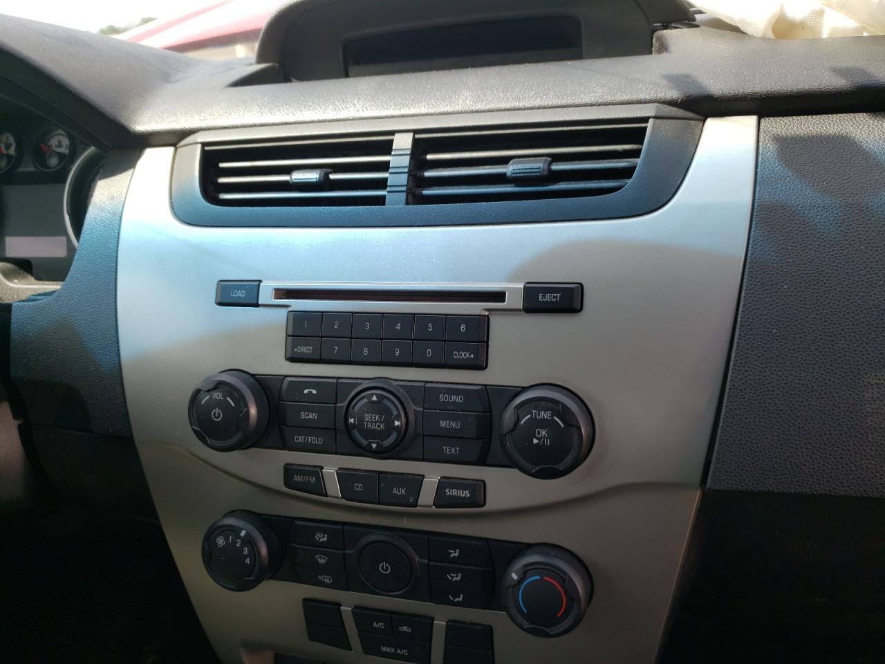 Photo 9 from auction – 2011 FORD FOCUS SE with VIN 1FAHP3FN3BW157160