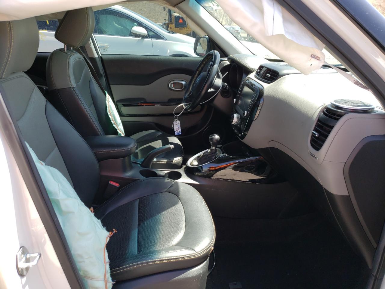 Photo 5 from auction – 2016 KIA SOUL + with VIN KNDJP3A52G7263510