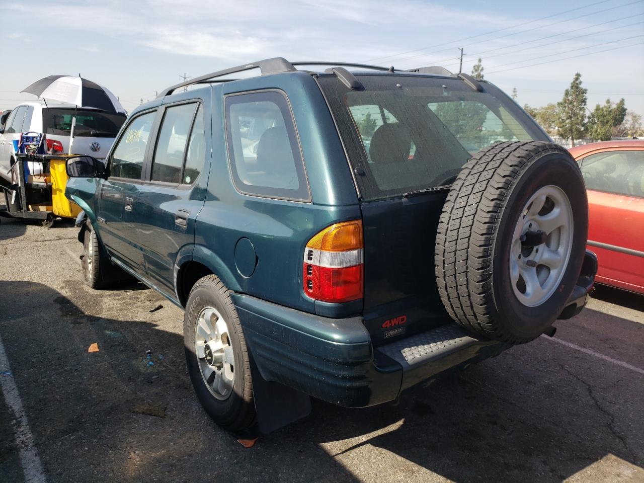 Photo 3 from auction – 2001 HONDA PASSPORT E with VIN 4S6DM58W814414989