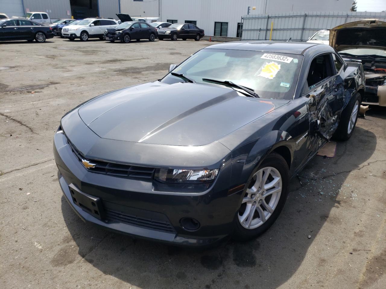 Photo 2 from auction – 2015 CHEVROLET CAMARO LS with VIN 2G1FB1E34F9309961