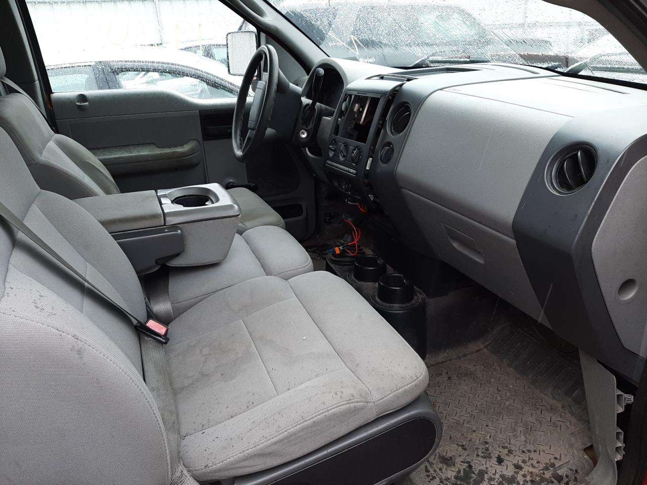 Photo 5 from auction – 2005 FORD F150 with VIN 1FTRX14W55FA21180
