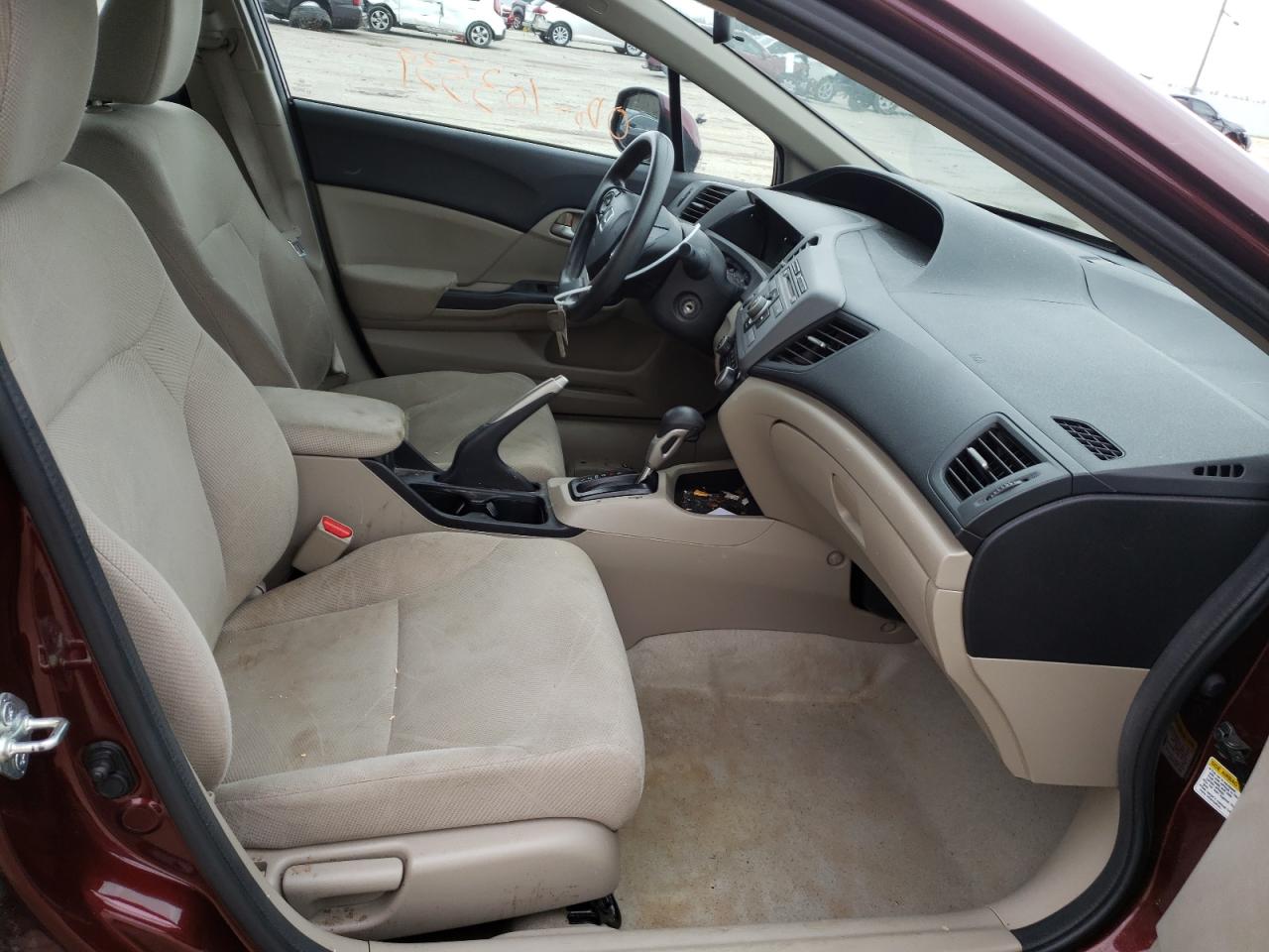 Photo 5 from auction – 2012 HONDA CIVIC LX with VIN 19XFB2F51CE095599