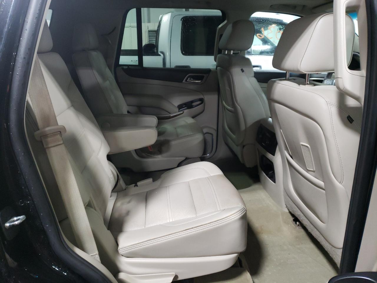 Photo 6 from auction – 2016 GMC YUKON DENA with VIN 1GKS2CKJ8GR163256