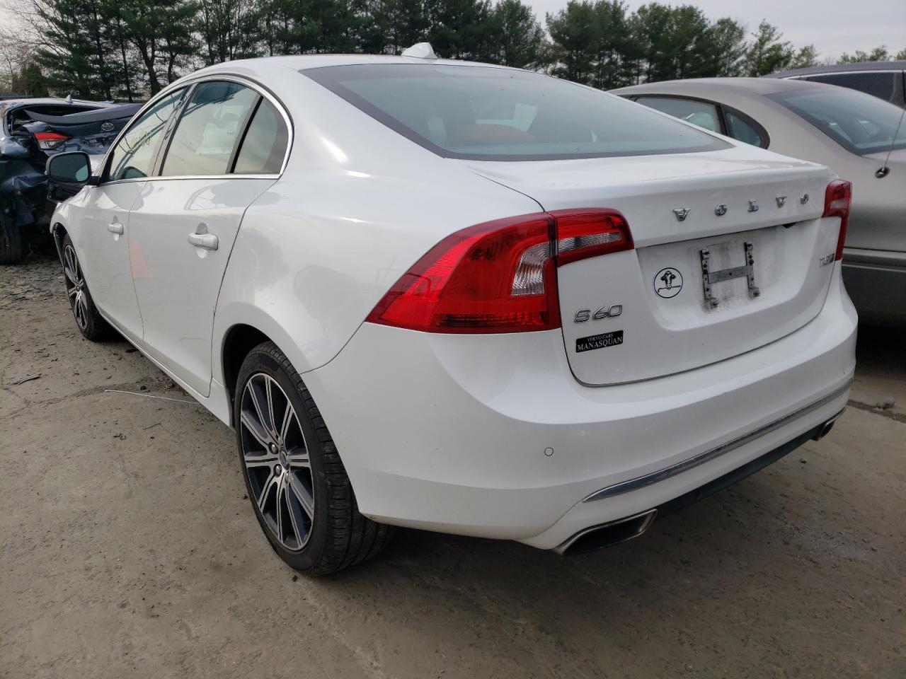 Photo 3 from auction – 2017 VOLVO S60 PREMIE with VIN LYV402TK7HB153807