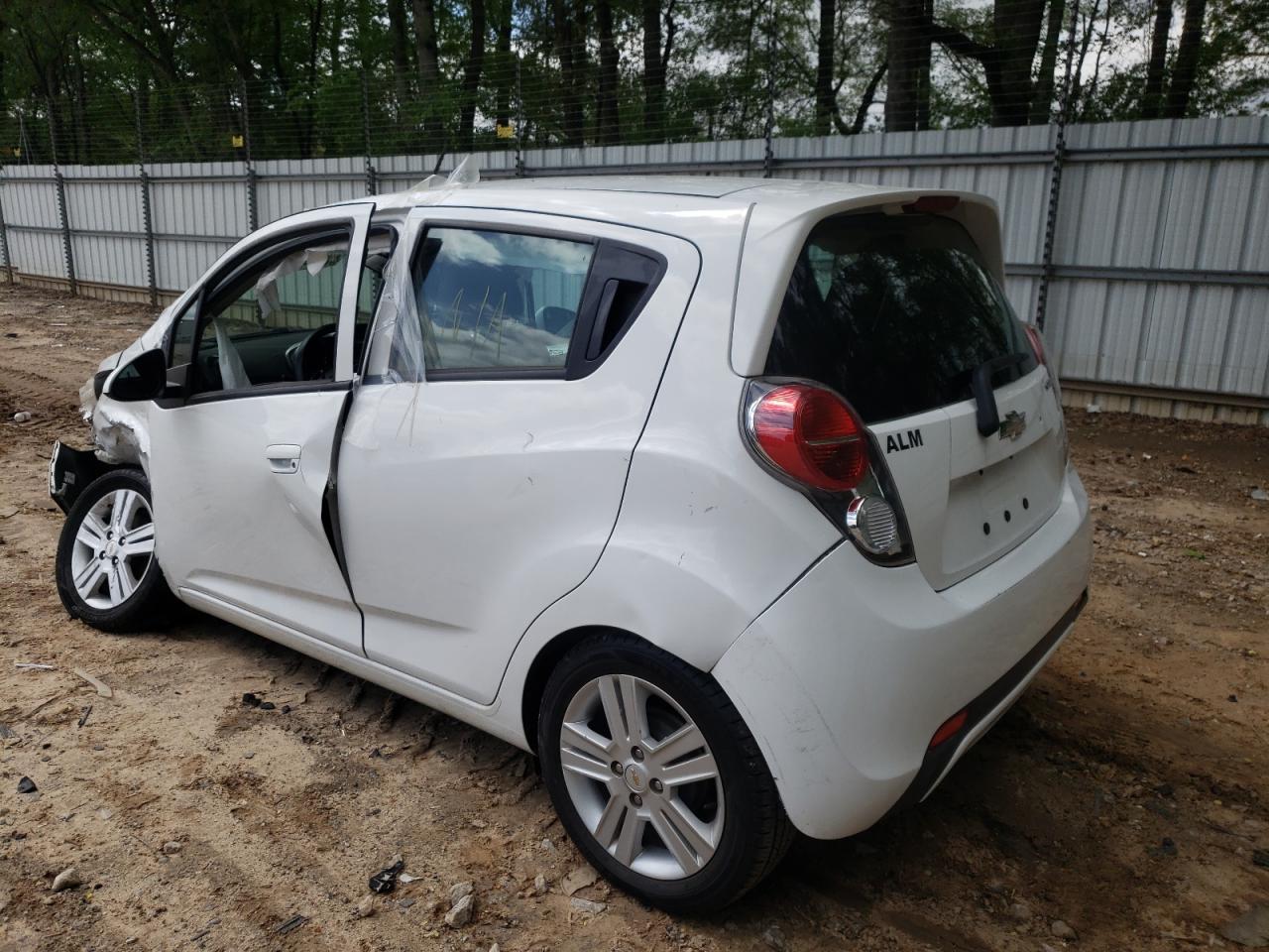 Photo 3 from auction – 2015 CHEVROLET SPARK 1LT with VIN KL8CD6S91FC742665