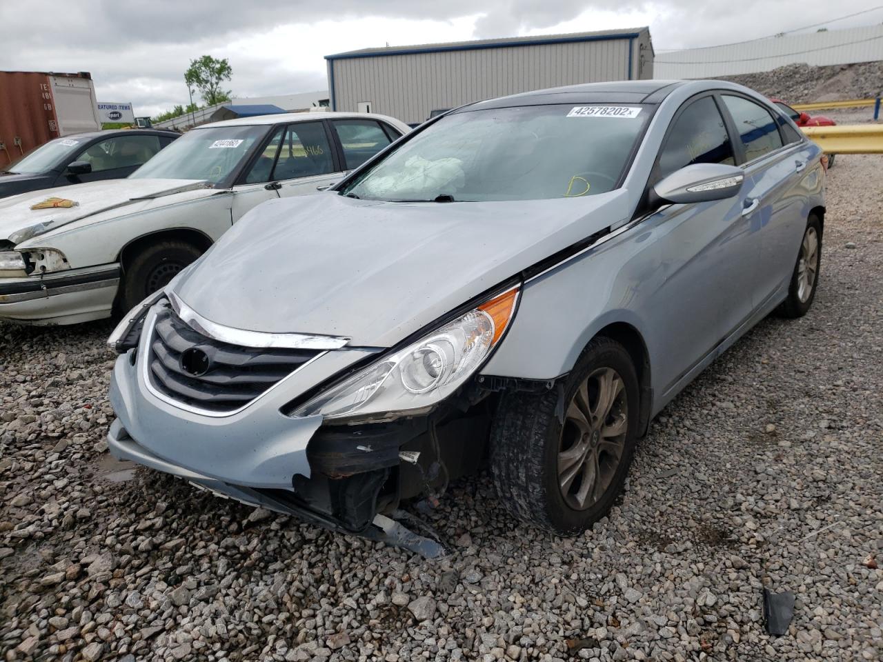 Photo 2 from auction – 2012 HYUNDAI SONATA SE with VIN 5NPEC4AC0CH416621