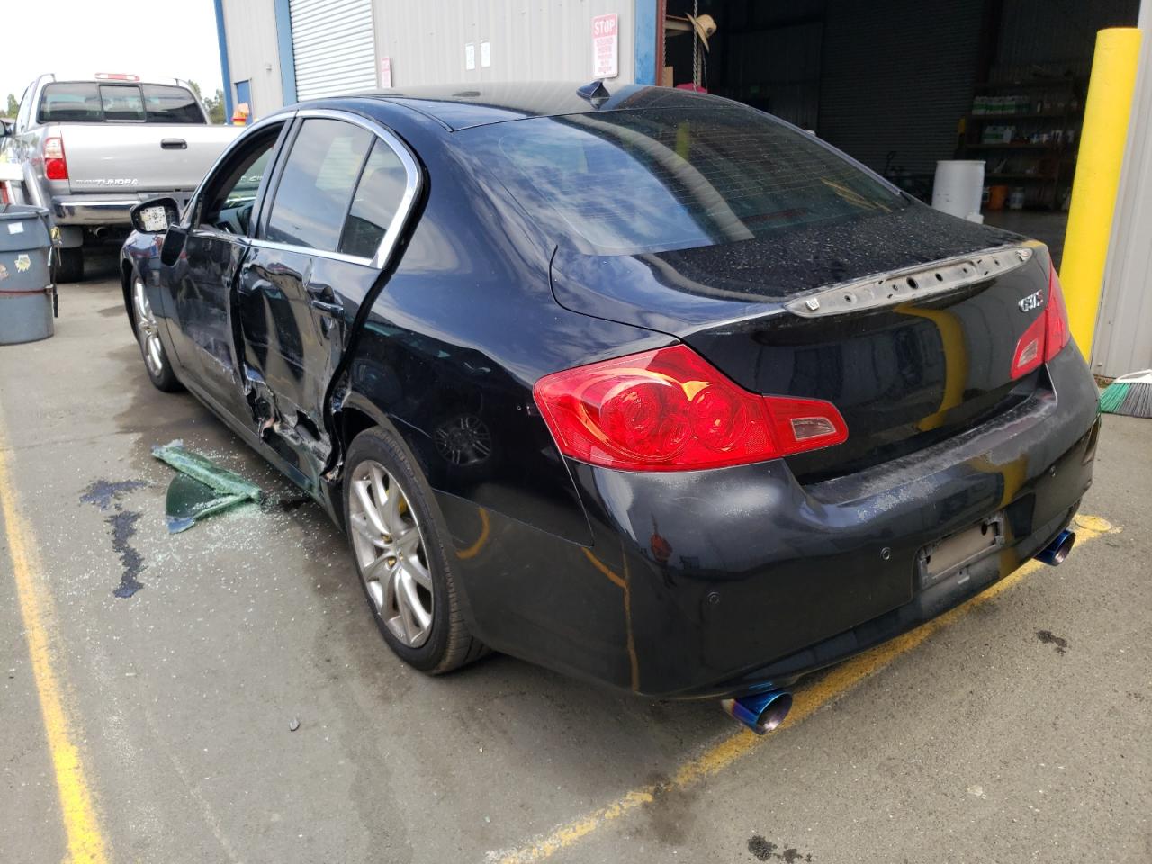 Photo 3 from auction – 2012 INFINITI G37 BASE with VIN JN1CV6AP7CM932368