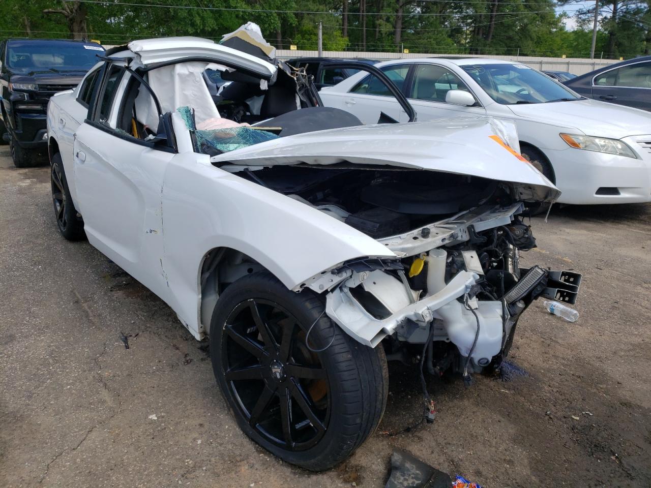 DODGE CHARGER SX 2015 with VIN 2C3CDXHG9FH772226 - Photo from auction