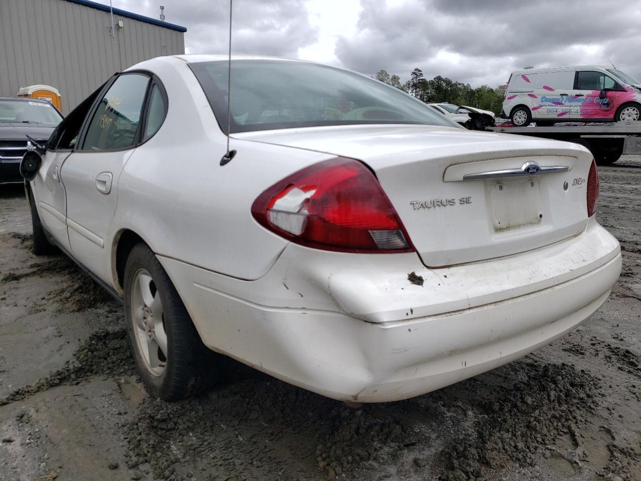 Photo 3 from auction – 2001 FORD TAURUS SE with VIN 1FAFP53241A244848