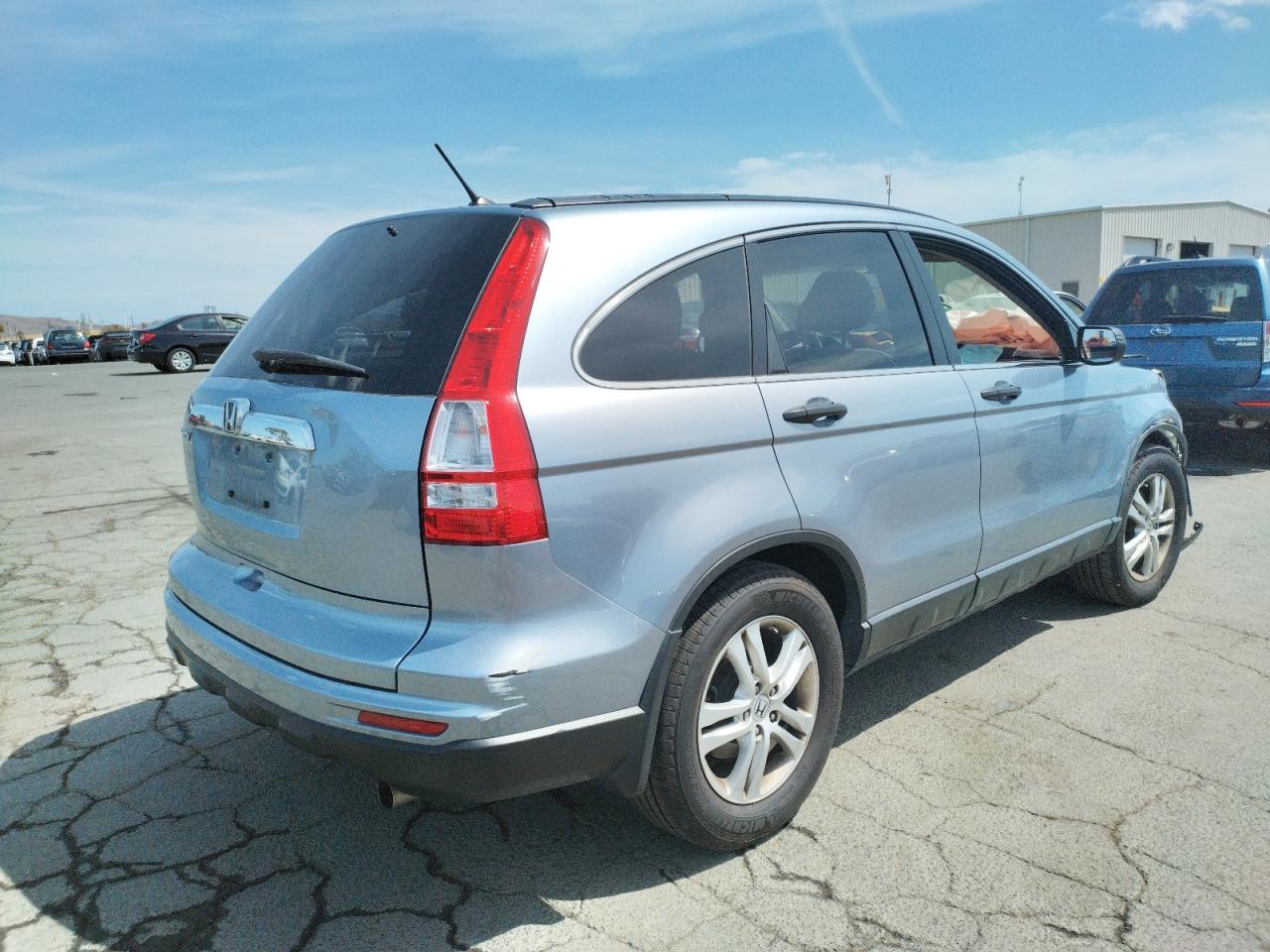Photo 4 from auction – 2011 HONDA CR-V EX with VIN JHLRE3H58BC009270