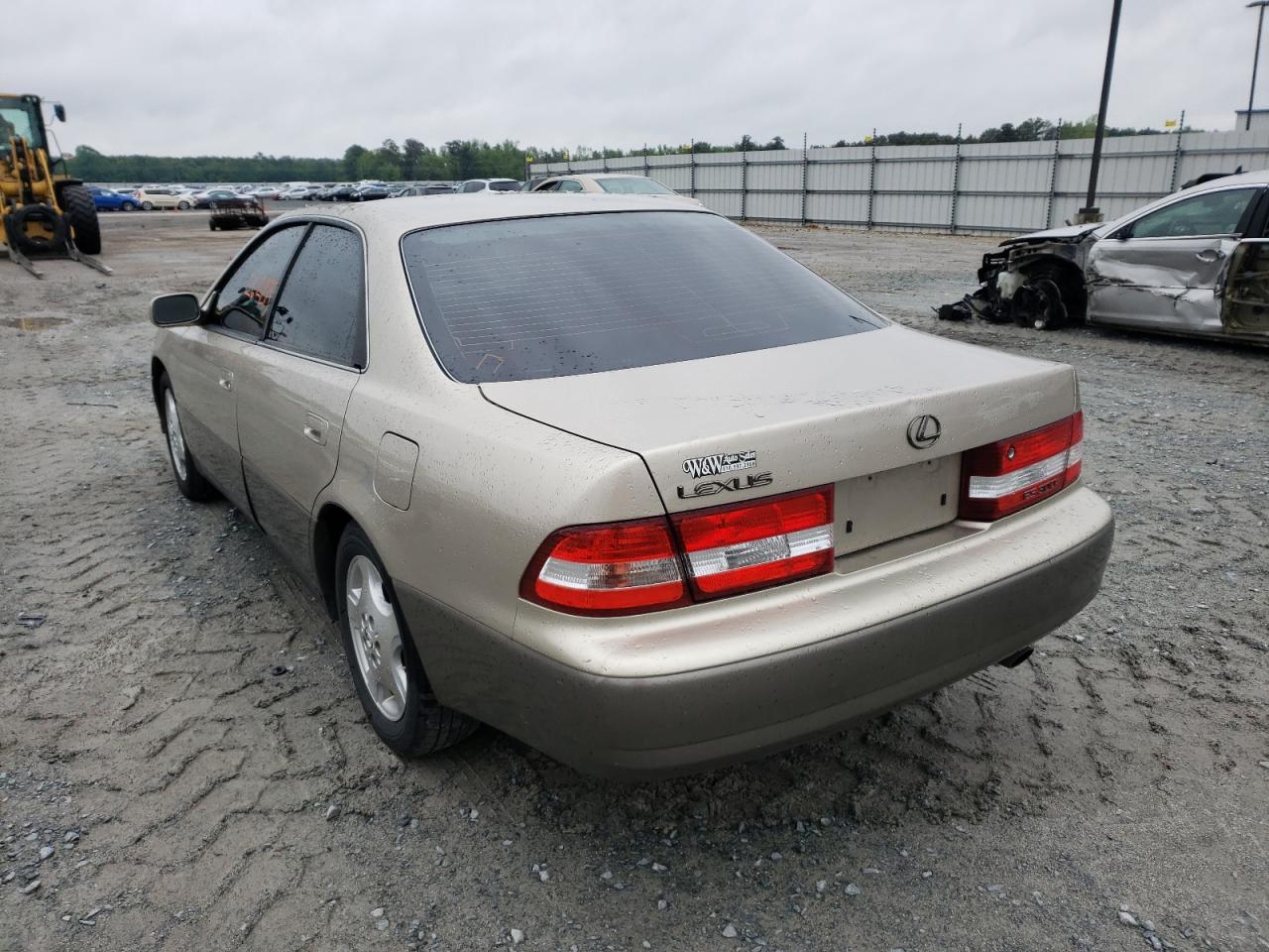 Photo 3 from auction – 2000 LEXUS ES 300 with VIN JT8BF28GXY0266009