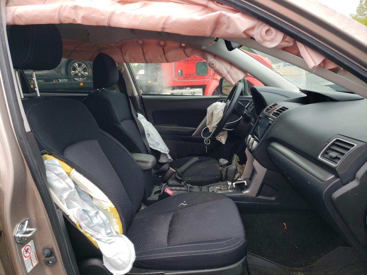 Photo 5 from auction – 2016 SUBARU FORESTER 2 with VIN JF2SJADC8GH417931