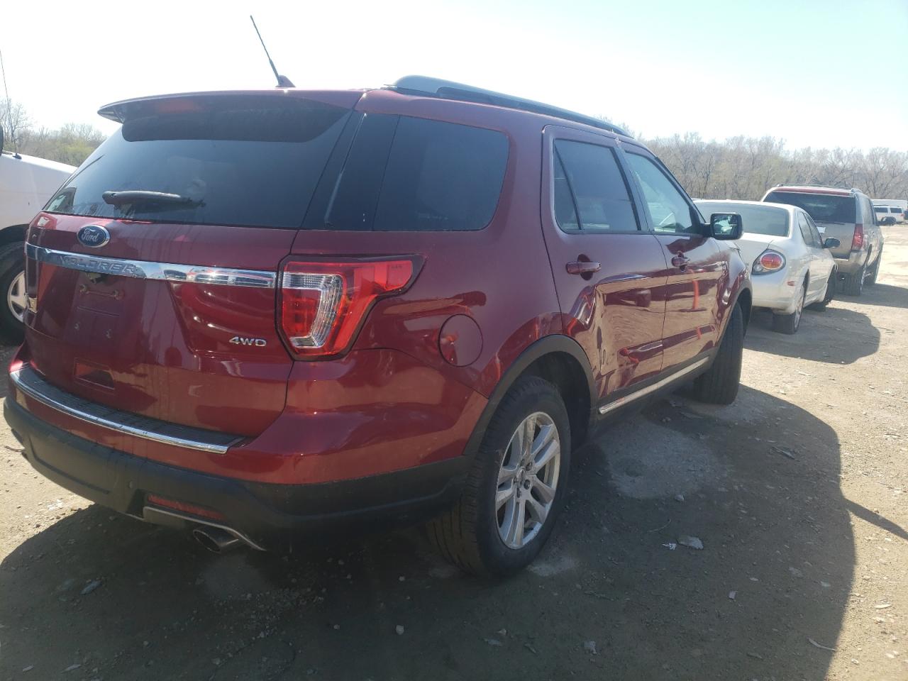 Photo 4 from auction – 2018 FORD EXPLORER X with VIN 1FM5K8D8XJGA25345