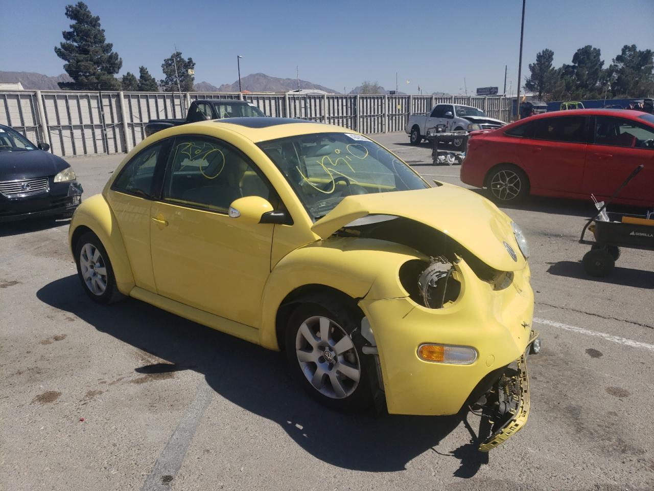 VOLKSWAGEN NEW BEETLE 2003 with VIN 3VWDD21C03M432175 - Photo from auction
