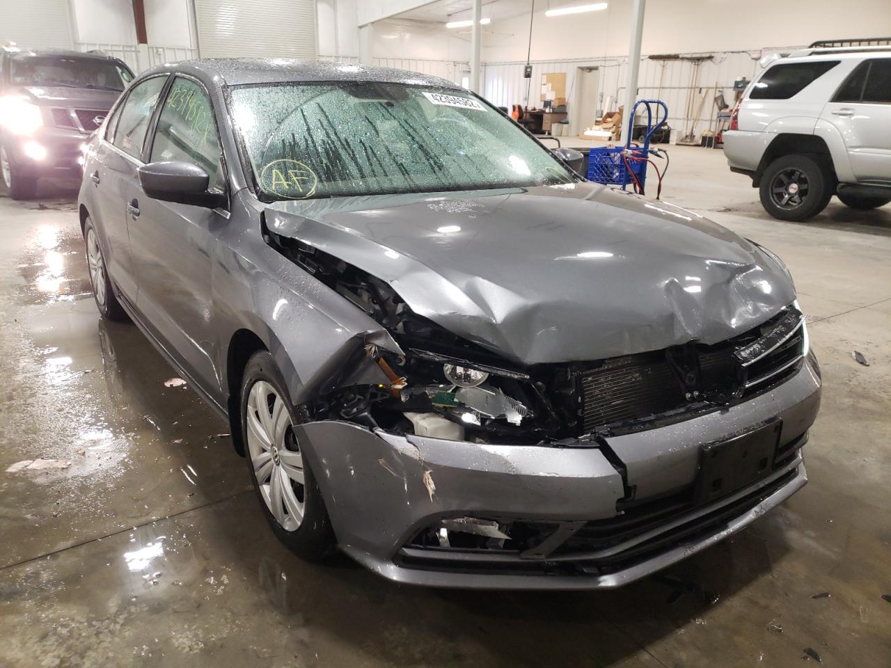 Photo 1 from auction – 2017 VOLKSWAGEN JETTA S with VIN 3VW2B7AJ5HM331858