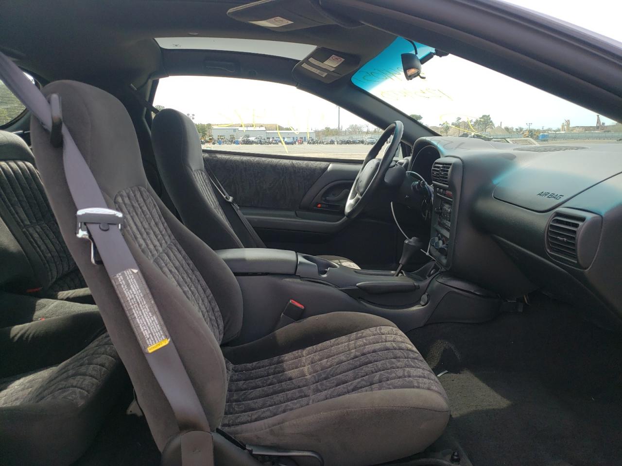 Photo 5 from auction – 2001 CHEVROLET CAMARO with VIN 2G1FP22K712125408