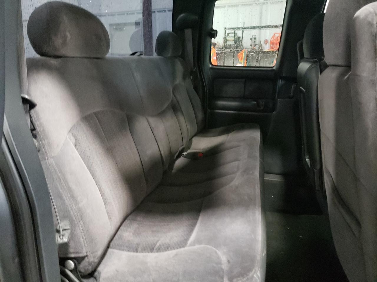 Photo 6 from auction – 2002 CHEVROLET silverado with VIN 1GCEC19V42Z315397