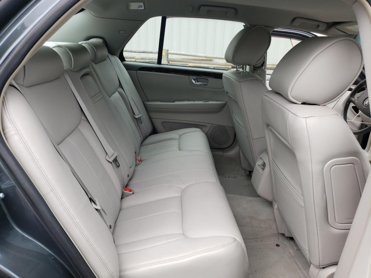 Photo 6 from auction – 2011 CADILLAC DTS with VIN 1G6KA5E61BU104995
