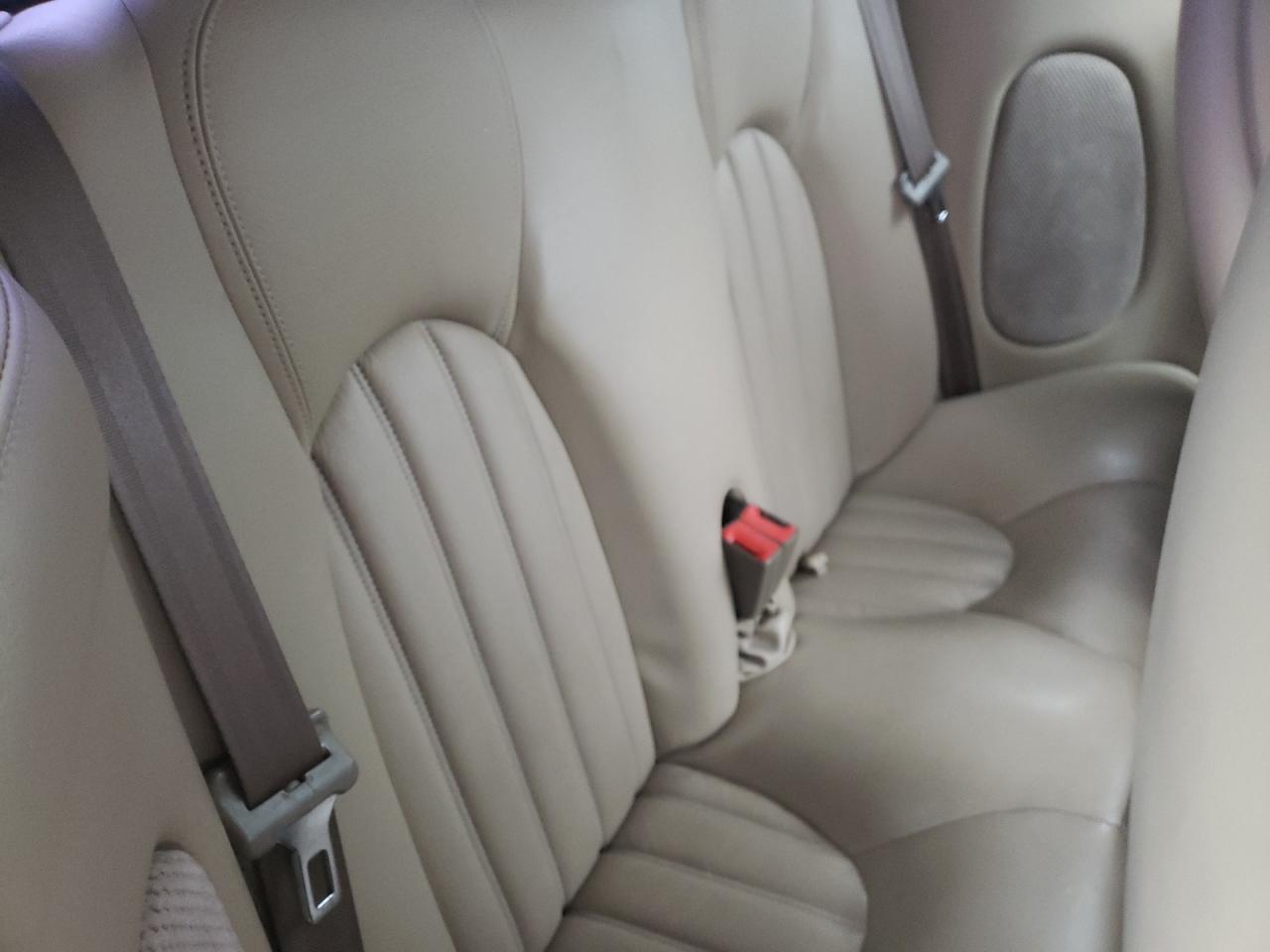 Photo 6 from auction – 1998 JAGUAR XK8 with VIN SAJGX2241WC030171