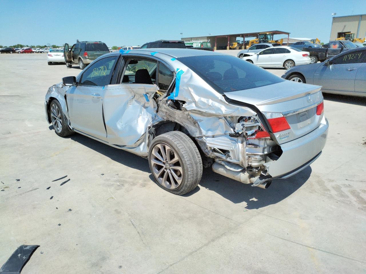 Photo 3 from auction – 2014 HONDA ACCORD SPO with VIN 1HGCR2F57EA156072