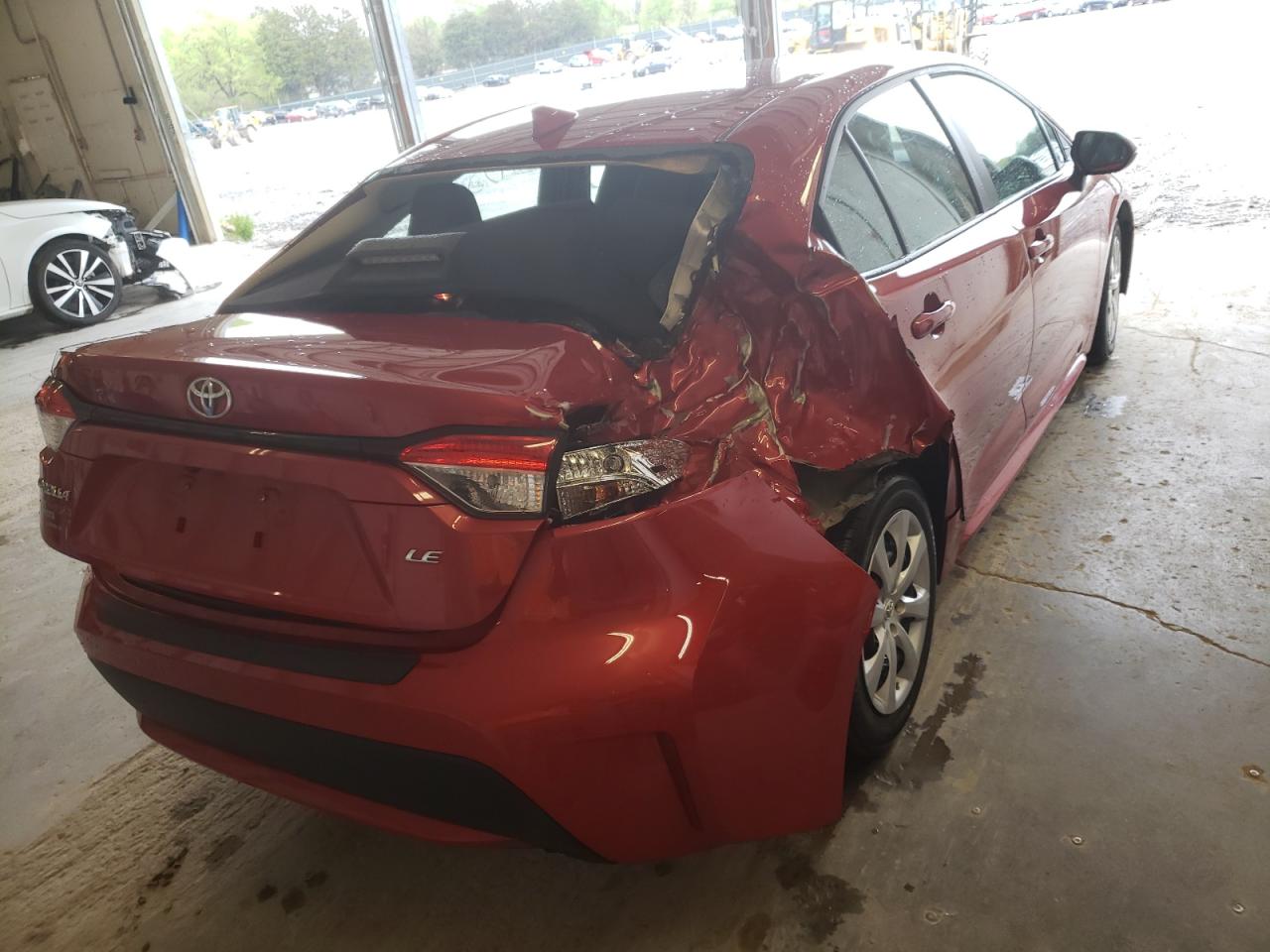 Photo 4 from auction – 2020 TOYOTA COROLLA LE with VIN 5YFEPRAE3LP048053