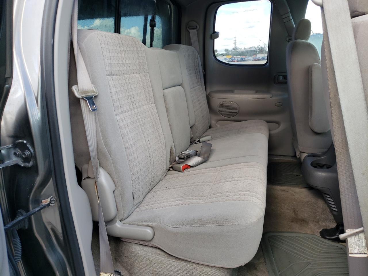 Photo 6 from auction – 2004 TOYOTA TUNDRA ACC with VIN 5TBBT44114S451282
