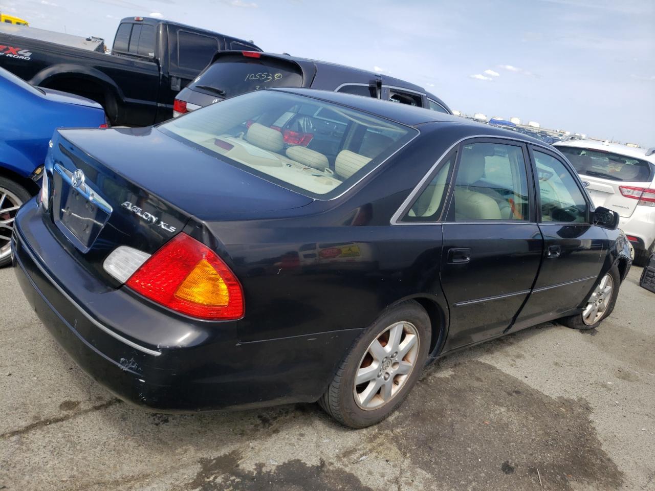 Photo 4 from auction – 2000 TOYOTA AVALON XL with VIN 4T1BF28B7YU049754