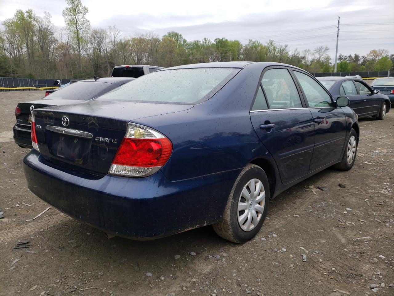 Photo 17 from auction – 2005 TOYOTA CAMRY LE with VIN 4T1BE32K25U030252