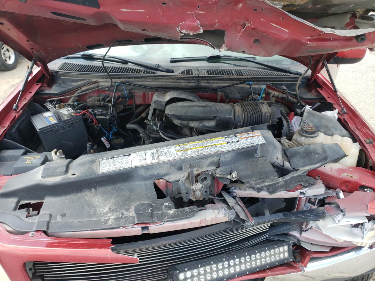 Photo 7 from auction – 2000 FORD F150 with VIN 1FTRF18W6YNB42033