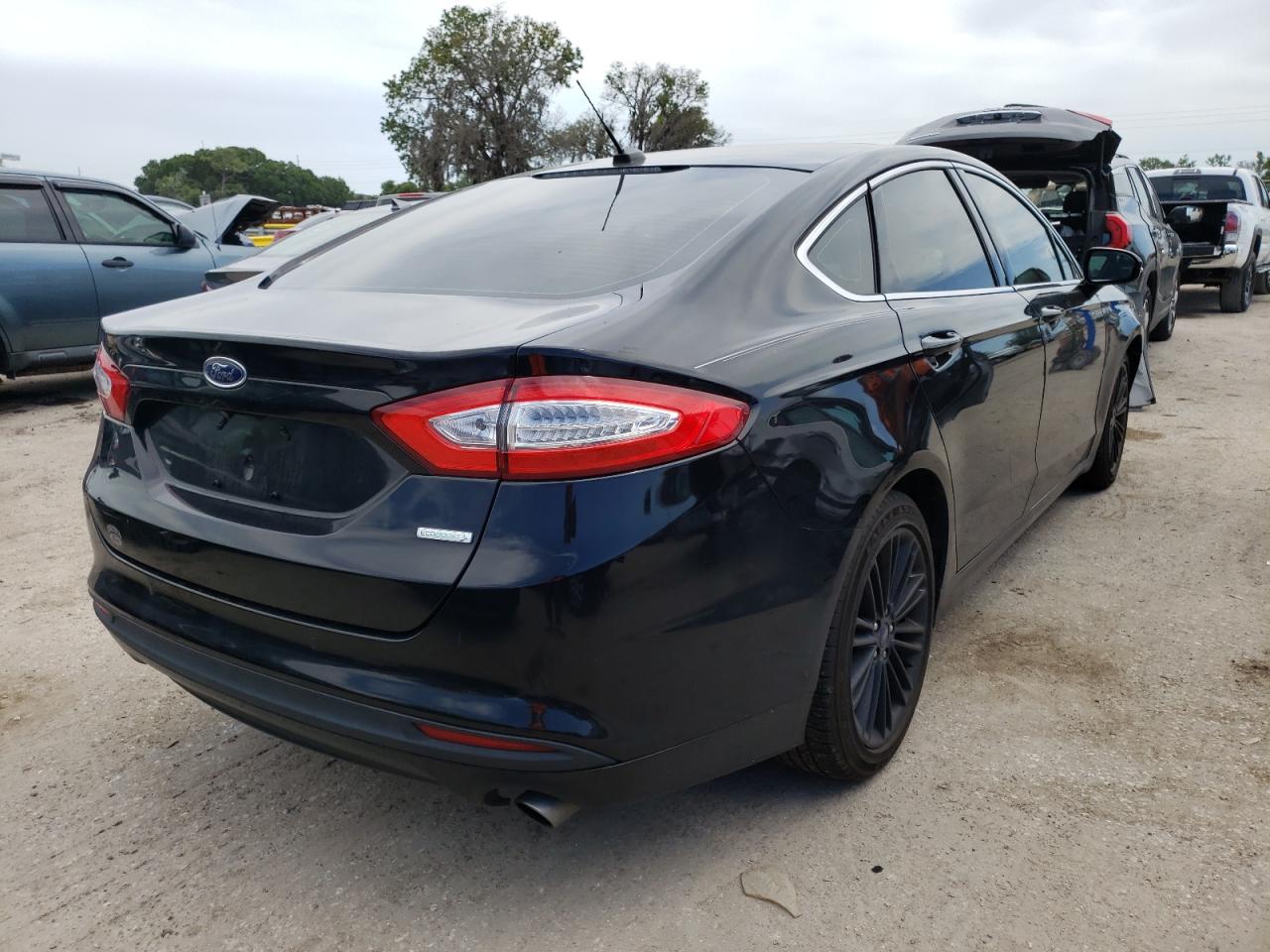Photo 4 from auction – 2016 FORD FUSION SE with VIN 3FA6P0HD5GR231490