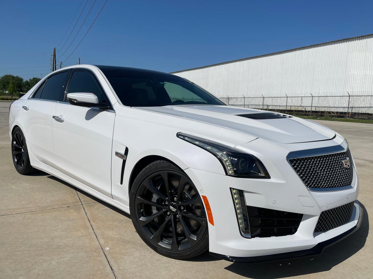 CADILLAC CTS-V 2016 with VIN 1G6A15S63G0191765 - Photo from auction