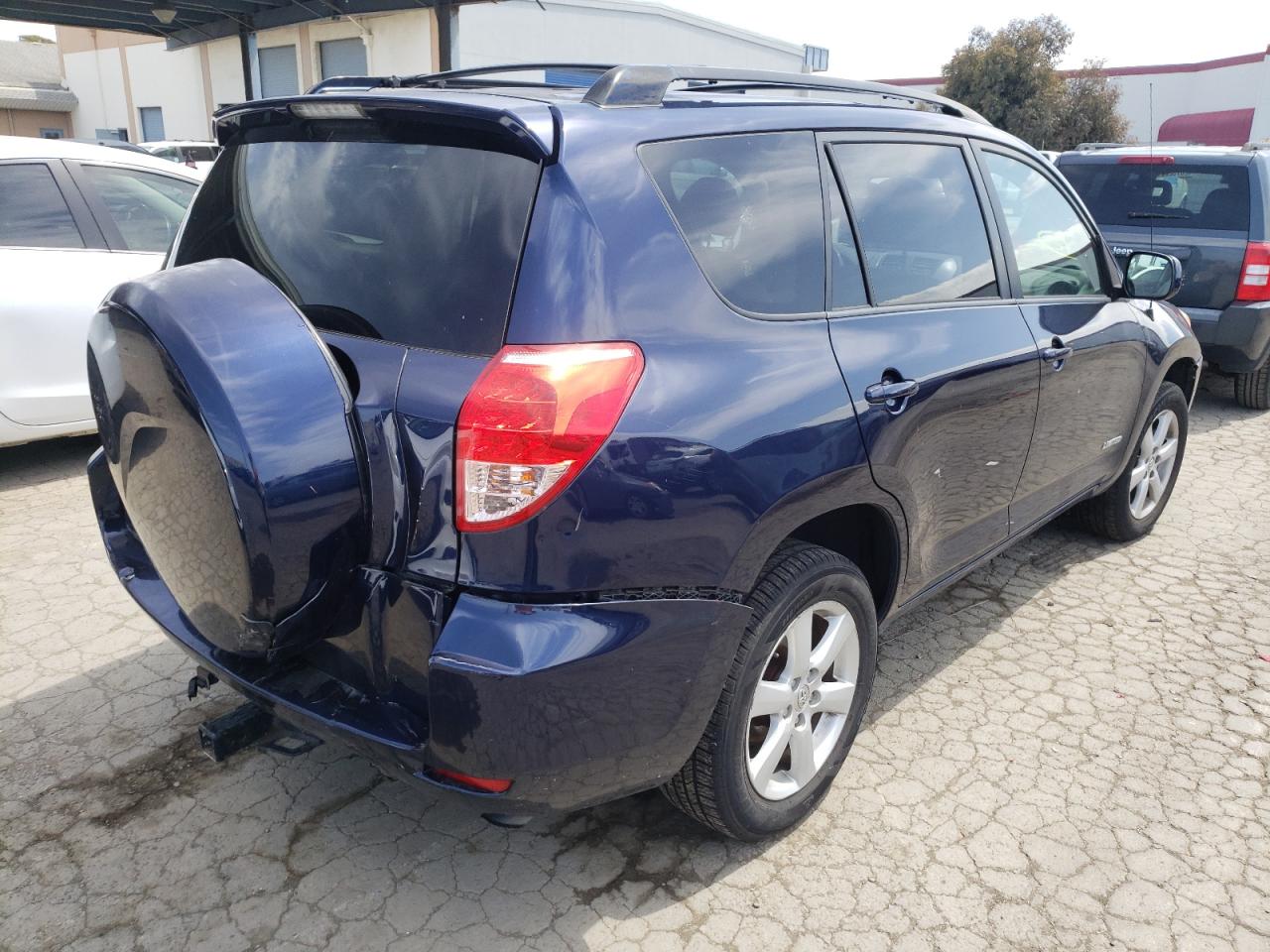 Photo 4 from auction – 2006 TOYOTA RAV4 LIMIT with VIN JTMZD34VX65020786
