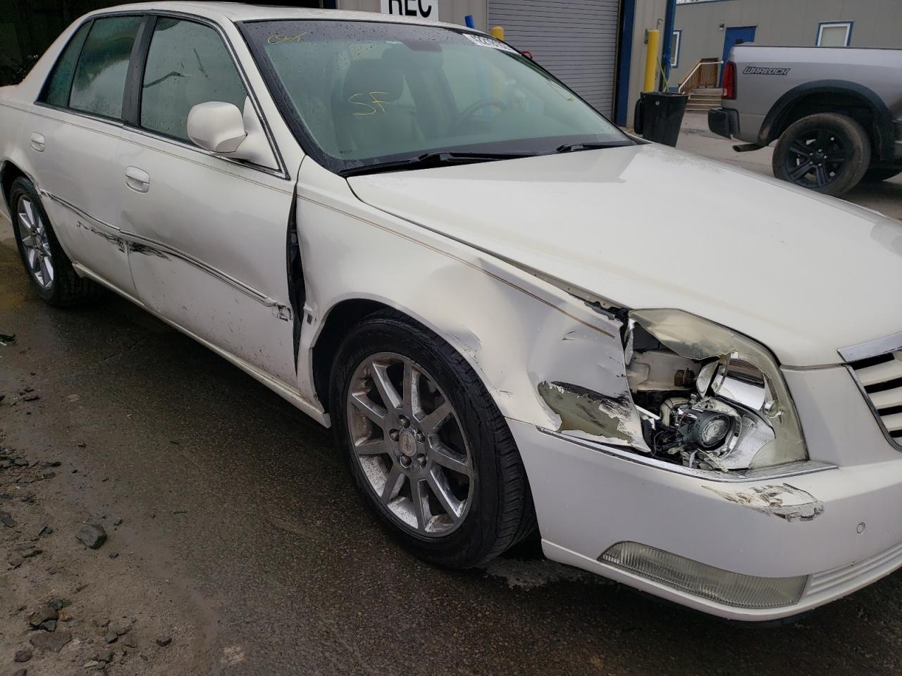 Photo 9 from auction – 2007 CADILLAC DTS with VIN 1G6KD57907U110793