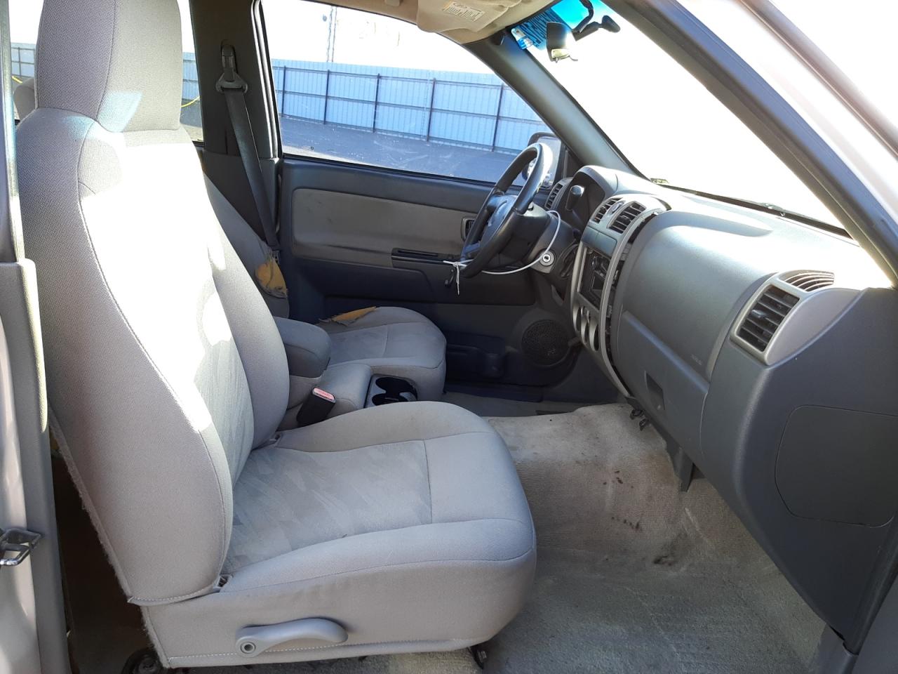 Photo 5 from auction – 2005 CHEVROLET COLORADO with VIN 1GCCS136658112646