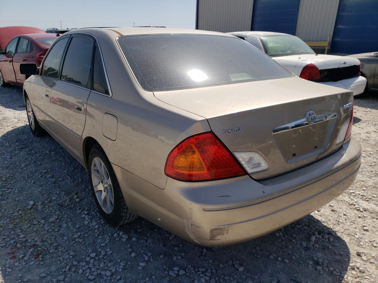 Photo 3 from auction – 2000 TOYOTA AVALON XL with VIN 4T1BF28B5YU031981